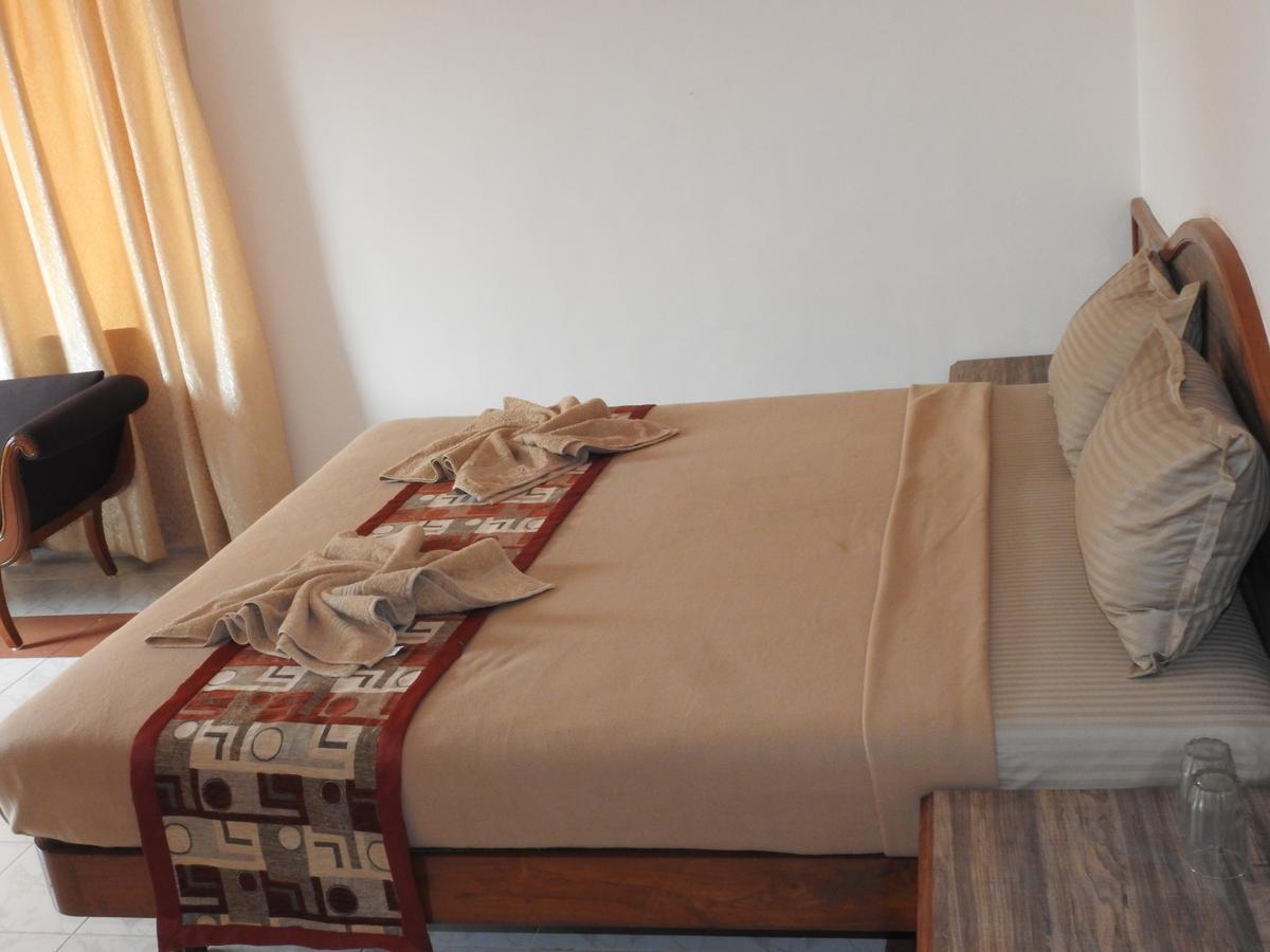 Goa Highridge Residency Hotel Panaji Bagian luar foto